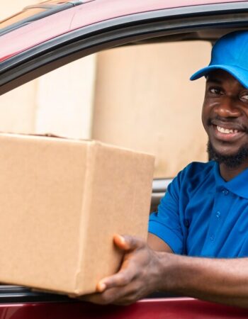 close-up-delivery-person-with-parcel_23-2149095903-350x450
